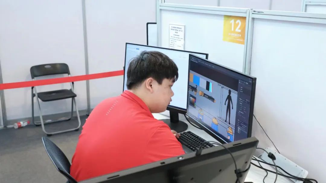 哈爾濱新華電腦學(xué)校